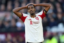 الکساندر ایساک در لیورپول