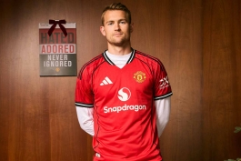 مدافع هلندی منچستریونایتد 