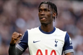 ایو بیسوما در تاتنهام