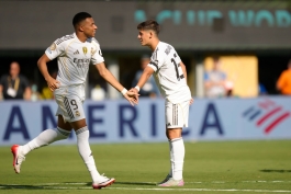 کیلیان امباپه و آردا گولر در بازی رئال مادرید و تیرول