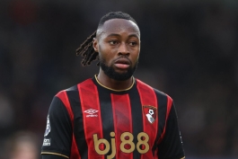 آنتوان سمنیو - وینگر غنایی بورنموث