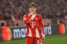 لنارت کارل - استعداد ۱۷ ساله بایرن مونیخ