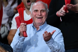 اولی هونس - رئیس افتخاری باشگاه بایرن مونیخ