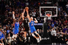 بسکتبال NBA - دوین بوکر - فینیکس سانز - اوکلاهماسیتی تاندر 