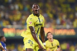 کارل اتا ایونگ - مهاجم مورد علاقه بارسلونا و فعلی ویارئال 