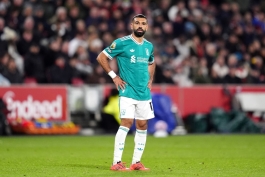 محمد صلاح در جریان شکست لیورپول مقابل برنتفورد - فصل 26-2025 لیگ برتر انگلیس 