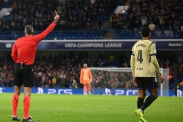 رونالد آرائوخو - اخراج مقابل چلسی - مدافع اروگوئه ای بارسلونا