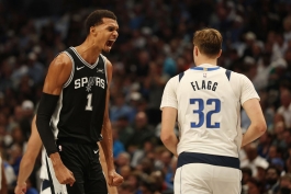 ویکتور ومبنیاما - کوپر فلگ - بازی اول فصل- 2025 NBA 