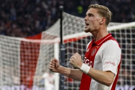 کنت تیلور - هافبک هلندی آژاکس - لیگ هلند