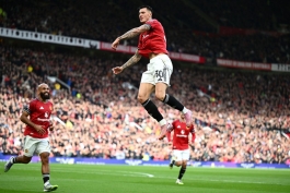 بنجامین ششکو پس از گلزنی مقابل ساندرلند - مهاجم اسلوونیایی منچستریونایتد - لیگ برتر انگلیس