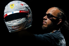 لوییس همیلتون - راننده بریتانیایی فراری - فرمول یک