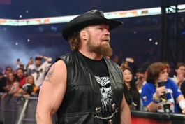 براک لزنر، ستاره کشتی کج و قهرمان سابق WWE و UFC 