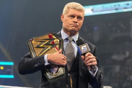 کودی رودز، ستاره کشتی کج و WWE در شوی اسمکداون