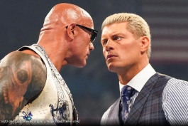 دواین «د راک» جانسون و کودی رودز، ستارگان کشتی کج و WWE در اسمکداون