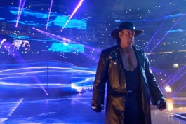 آندرتیکر، اسطوره کشتی کج و WWE