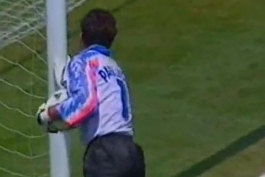 جانلوکا پالیوکا مقابل تیم ملی برزیل