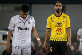 عکس از رضا اسدی هافبک مهاجم سپاهان