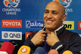 عکس از علیرضا منصوریان سرمربی سابق استقلال