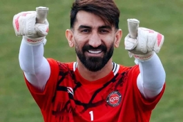 عکس از علیرضا بیرانوند دروازه‌بان تراکتور در تمرینات