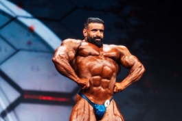 عکس از هادی چوپان بدنساز ایرانی مسترالمپیا