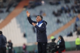 عکس از مهدی هاشمی نسب مربی استقلال