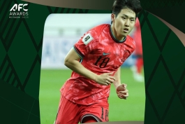 عکس از لی کانگ این هافبک جوان کره جنوبی و پاری سن ژرمن