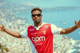 آنسو فاتی وینگر اسپانیایی در زمین - موناکو