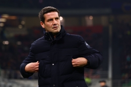 کریستین کیوو سرمربی رومانیایی در کنار زمین - اینتر