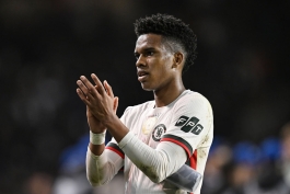 استوائو وینگر برزیلی در زمین - چلسی