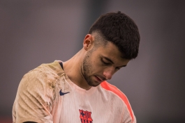 خوان گارسیا دروازه‌بان اسپانیایی در زمین - بارسلونا