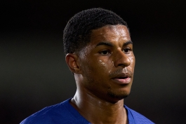 مارکوس رشفورد مهاجم انگلیسی در زمین - بارسلونا