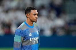 ترنت الکساندر آرنولد مدافع انگلیسی در تمرینات - رئال مادرید