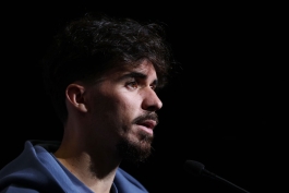 ویتینیا هافبک پرتغالی در کنفرانس خبری - پاری سن ژرمن