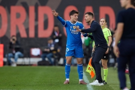 ژابی آلونسو سرمربی اسپانیایی در کنار زمین - رئال مادرید