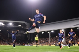 دکلان رایس، هافبک انگلیسی آرسنال در حال شادی گل برابر فولام 