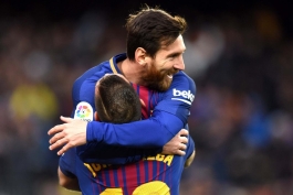 لیونل مسی و جوردی آلبا در پیراهن بارسلونا 