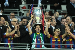 سرخیو بوستکس در جشن قهرمانی بارسلونا در لیگ قهرمانان اروپا 