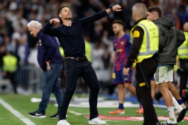 ژابی آلونسو در بازی رئال مادرید و بارسلونا 