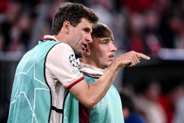 توماس مولر و لنارت کارل در بایرن مونیخ 