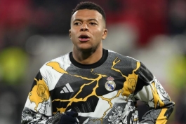 کیلیان امباپه در پیراهن تمرینی رئال مادرید