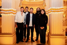 لیونل مسی در هند به همراه لوییس سوارز و رودریگو دی پل