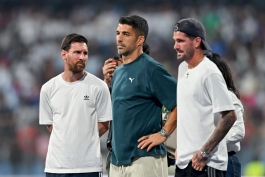 حضور لیونل مسی، لوییس سوارز و رودریگو دی پل در هند