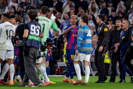 درگیری لامین یامال و تیبو کورتوا در ال کلاسیکو 