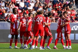 شادی بازیکنان بایرن مونیخ مقابل گراس هاپرز