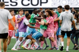 درگیری بازیکنان اینتر میامی و سیاتل ساندرز