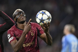 ویکتور اوسیمن، بهترین بازیکن هفته لیگ قهرمانان 