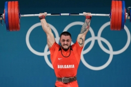 کارلوس ناسار-وزنه برداری-وزنه برداری قهرمانی جهان