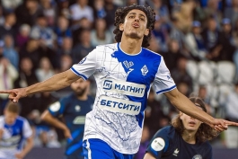 محمدجواد حسین نژاد هافبک تیم دینامو ماخاچ قطعه روسیه و تیم ملی ایران - لیگ برتر ایران 