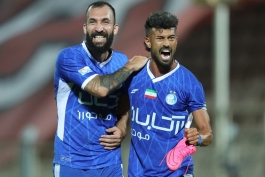 رامین رضاییان مدافع راست استقلال و بازیکن سابق تیم ملی ایران و پرسپولیس و سپاهان - روزبه چشمی بازیکن استقلال و تیم ملی ایران و بازیکن سابق صباباتری - لیگ برتر ایران