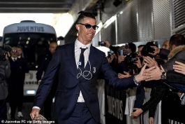 کریستیانو رونالدو-Cristiano Ronaldo-یوونتوس-سری آ-کالیاری-آلیانز استادیوم-ایتالیا-اپل-آیپاد